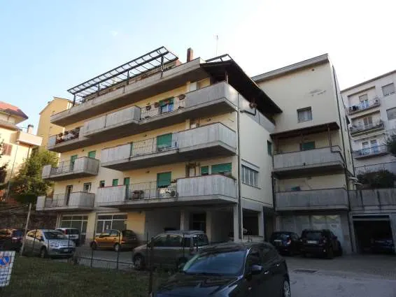 Negozio a Teramo (Teramo) — foto 1