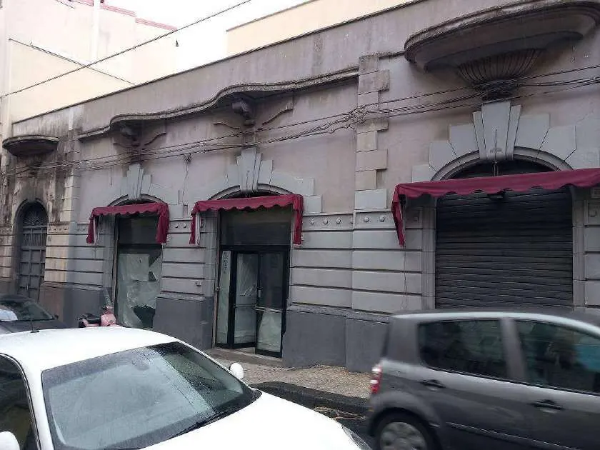 Negozi botteghe a Lentini (Siracusa) — foto 1