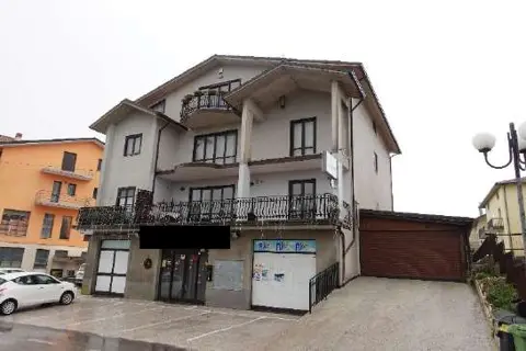 Fabbricati commerciali