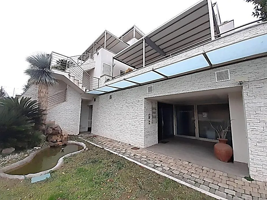 Ufficio a Grottammare (Ascoli Piceno) — foto 1