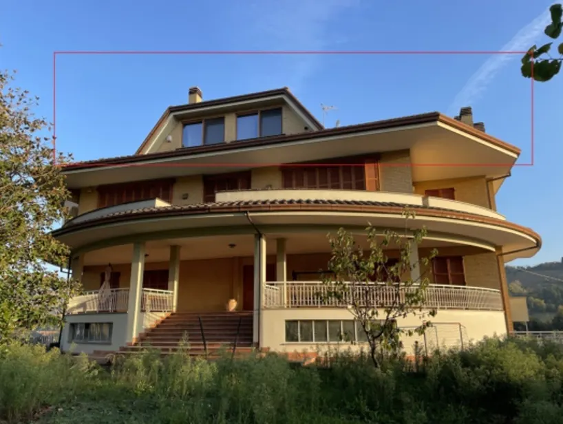 Fabbricati commerciali a Monterubbiano (Fermo) — foto 1