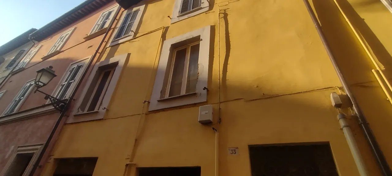 Abitazione popolare a Terni (Terni) — foto 1