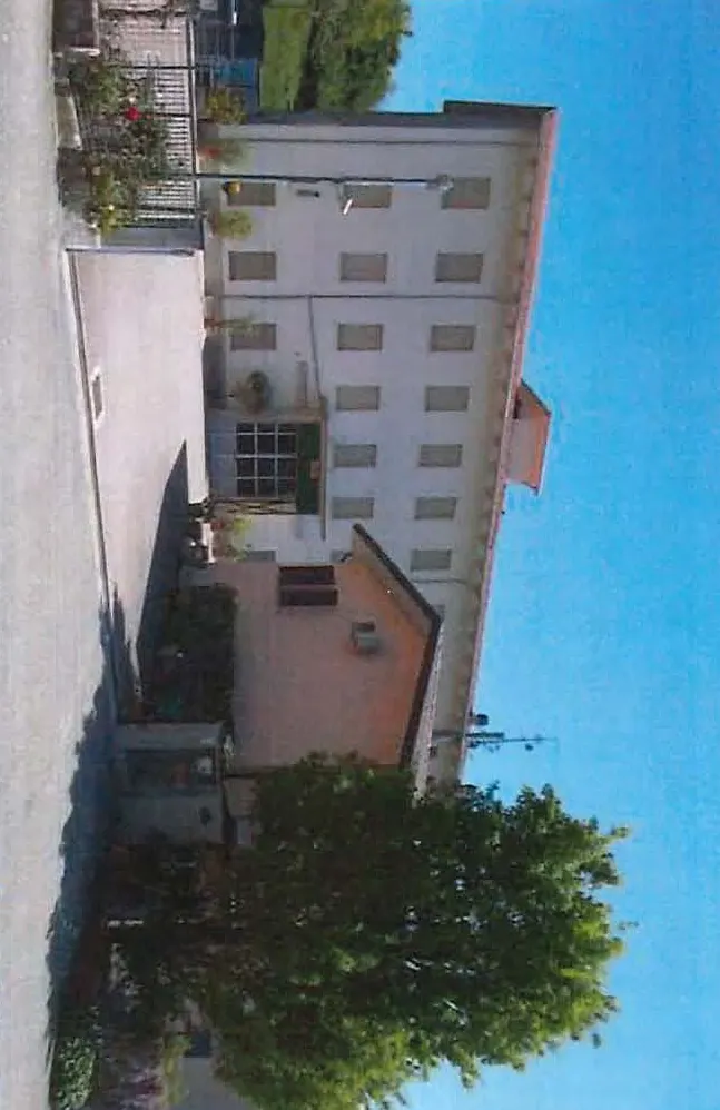 Fabbricati costruiti per esigenze ind a Langhirano (Parma) — foto 1