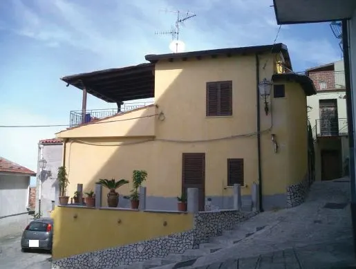 Appartamento a San Marco d'Alunzio (Messina) — foto 1