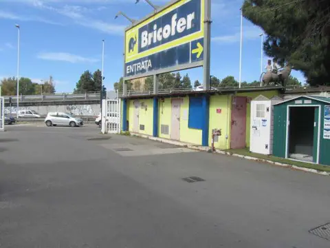 Fabbricati commerciali