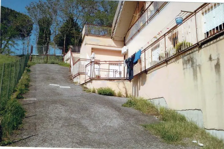 Laboratorio artigiano a Gavignano (Roma) — foto 1