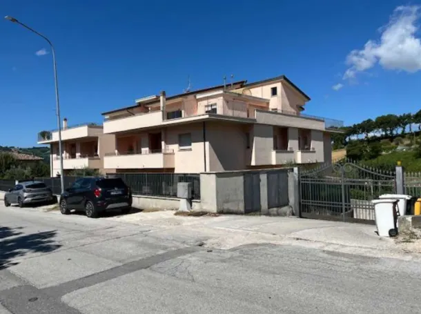 Appartamento a Gualdo Tadino (Perugia) — foto 1