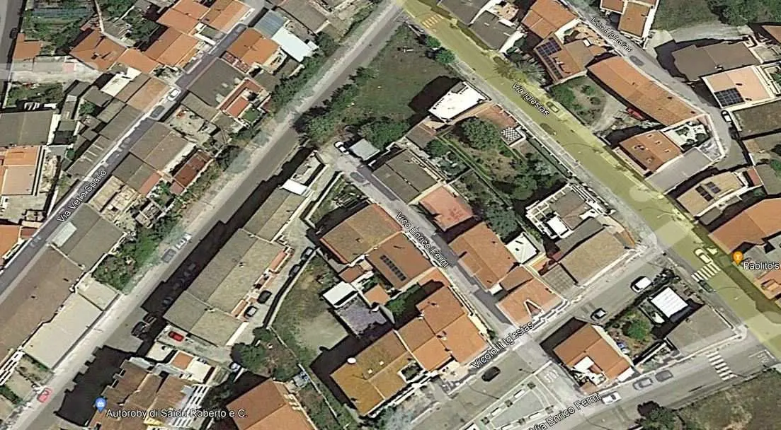 Garage autorimessa a Gonnesa (Sud Sardegna) — foto 1