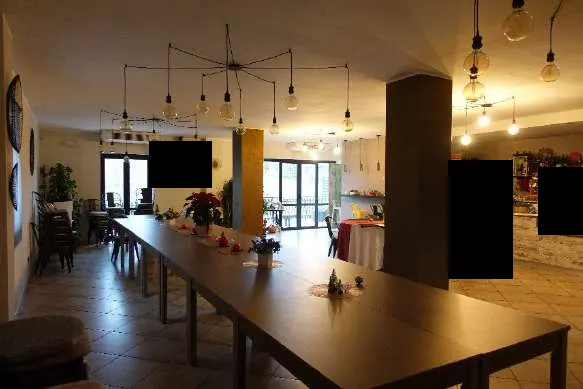 Fabbricati commerciali a Cercemaggiore (Campobasso) — foto 1
