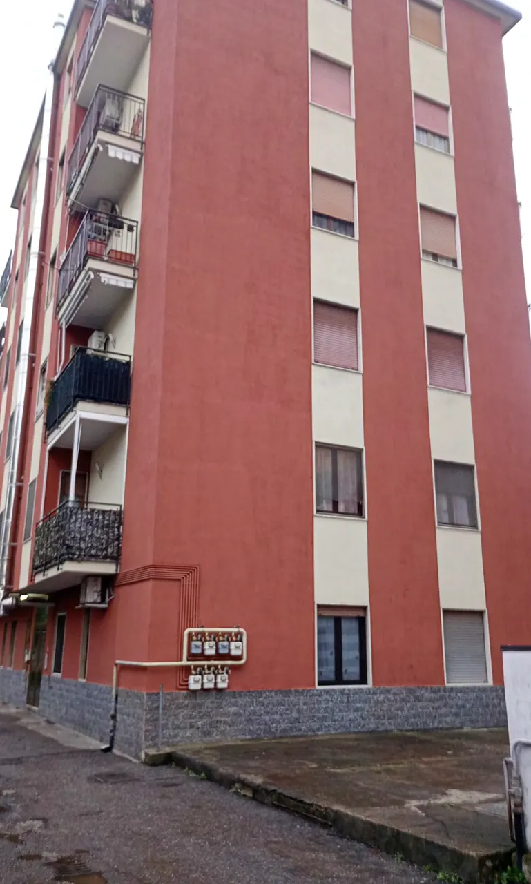 Appartamento a Caronno Pertusella (Varese) — foto 1