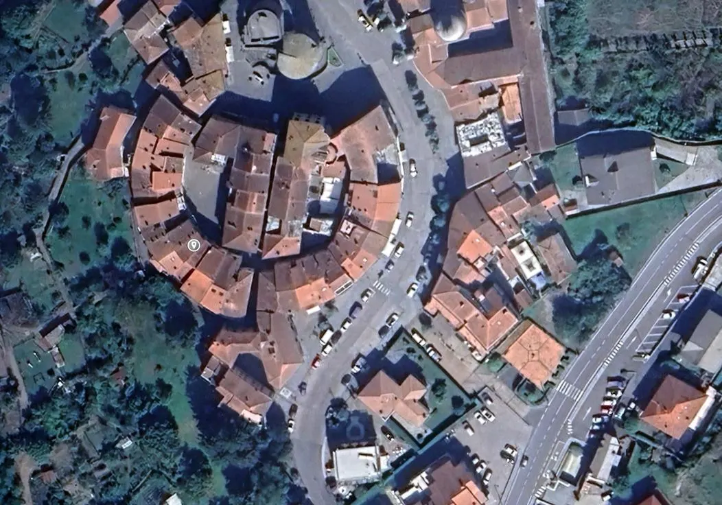 Negozio a Varese Ligure (La Spezia) — foto 1