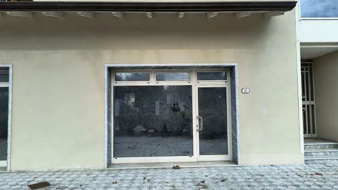 Negozio a Forte dei Marmi (Lucca) — foto 1
