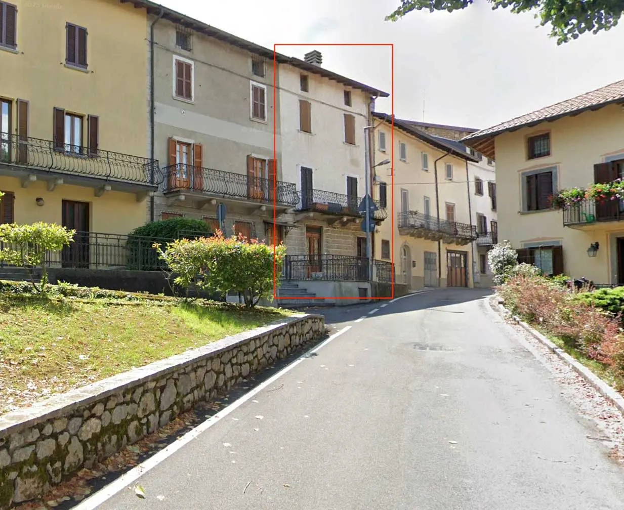 Appartamento civile a Sant'Omobono Terme (Bergamo) — foto 1