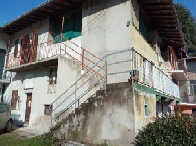 Appartamento a Travedona-Monate (Varese) — foto 1