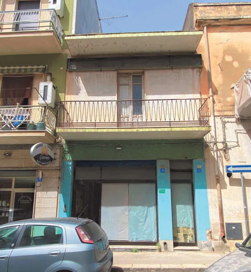 Negozi botteghe a Pachino (Siracusa) — foto 1