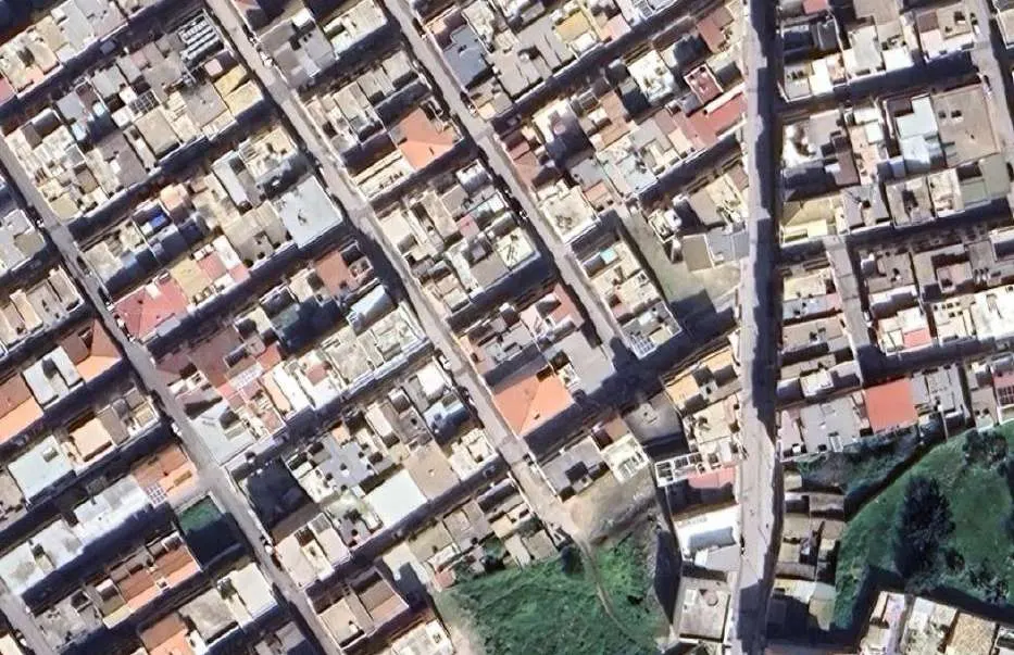 Stalle scuderie rimesse a Comiso (Ragusa) — foto 1