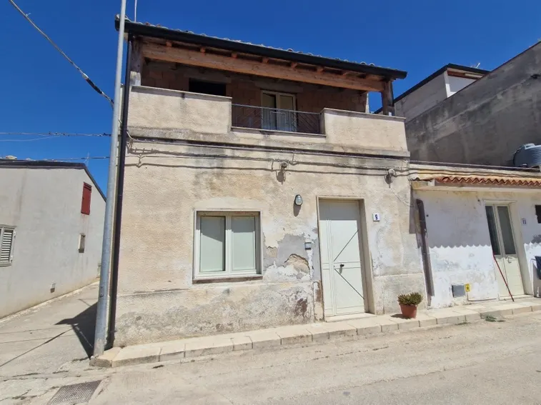 Appartamento a Mazzarrone (Catania) — foto 1