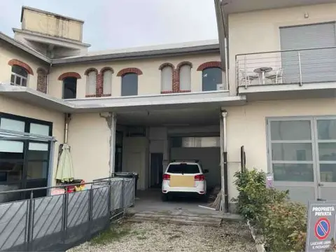 Fabbricati costruiti per esigenze ind