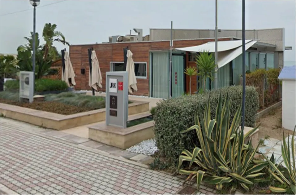 Fabbricati commerciali a Porto San Giorgio (Fermo) — foto 1