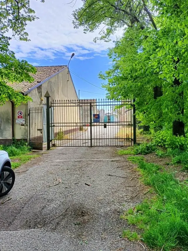 Opifici a Curtatone (Mantova) — foto 1