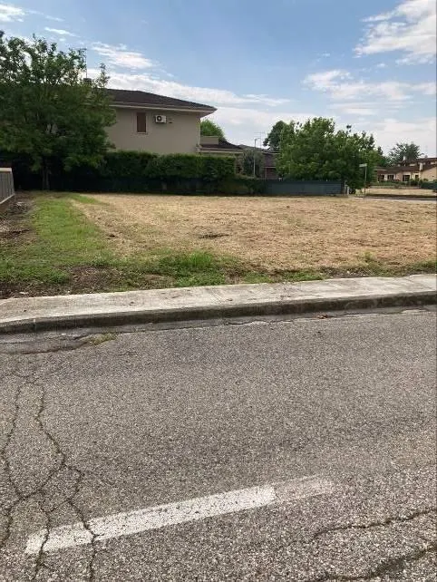 Terreno a Curtatone (Mantova) — foto 1