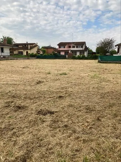 Terreno a Curtatone (Mantova) — foto 1