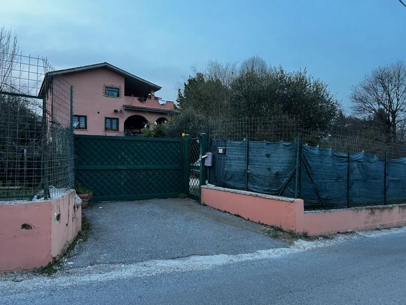 Villino a Rocca Priora (Roma) — foto 1