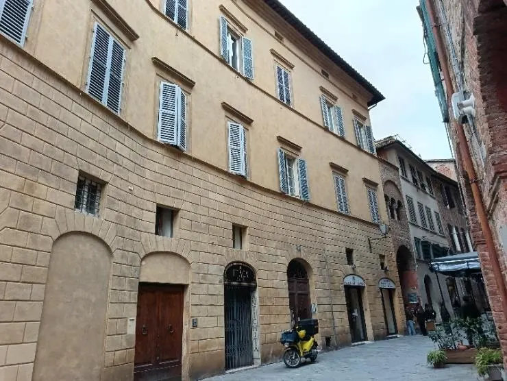 Abitazione signorile a Siena (Siena) — foto 1
