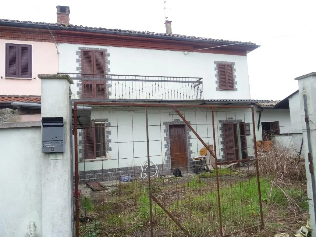 Appartamento a Zeme (Pavia) — foto 1