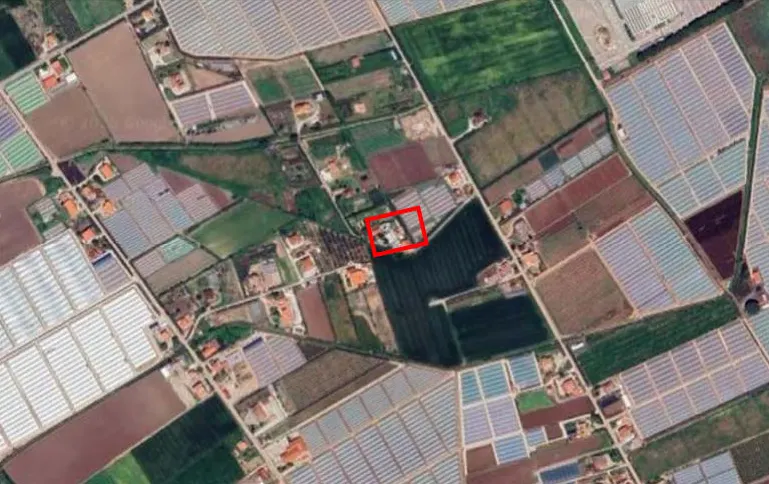 Deposito a Battipaglia (Salerno) — foto 1