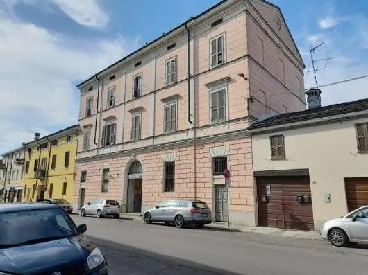 Fabbricati commerciali a Cicognolo (Cremona) — foto 1