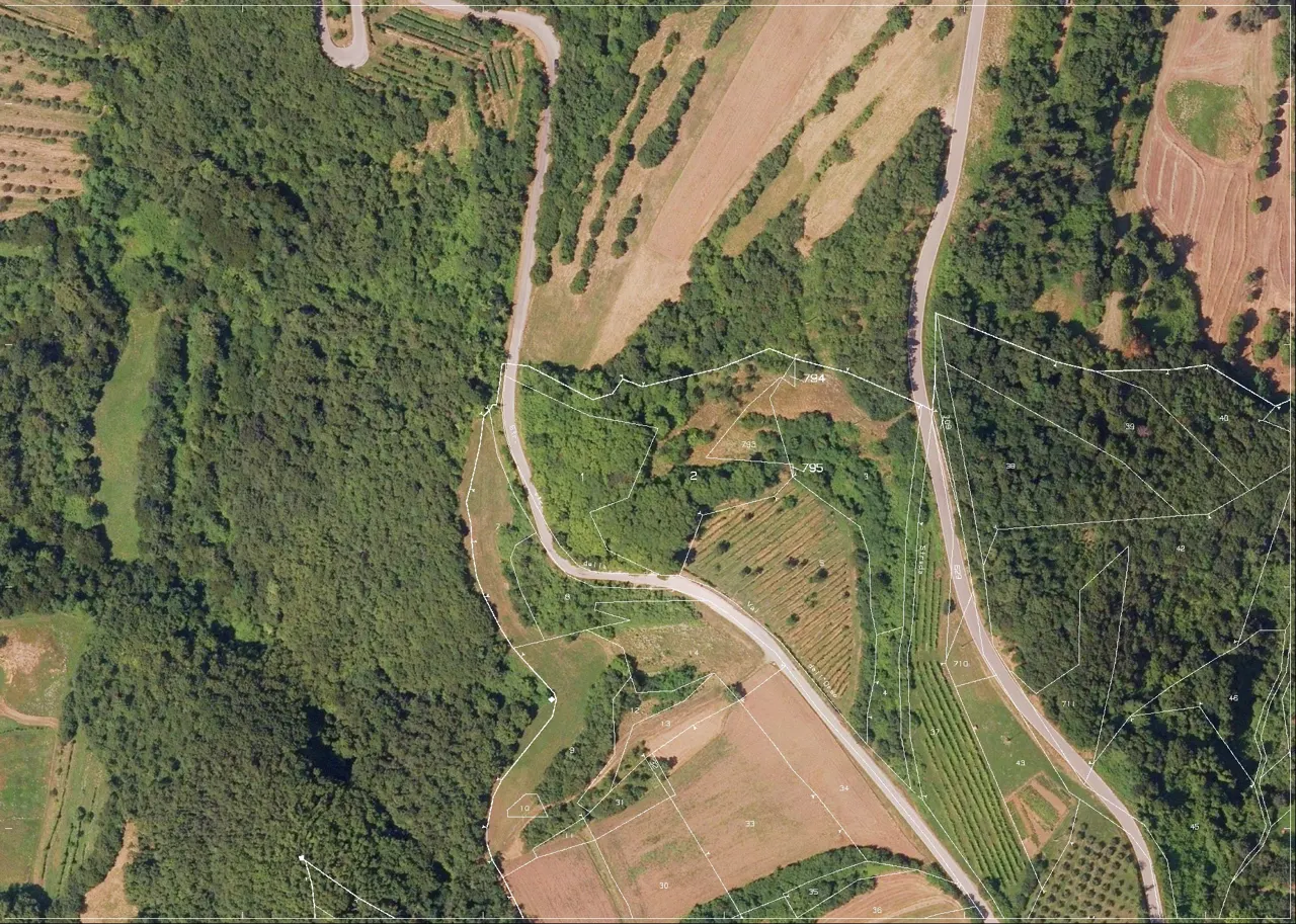 Terreno a Gambugliano (Vicenza) — foto 1