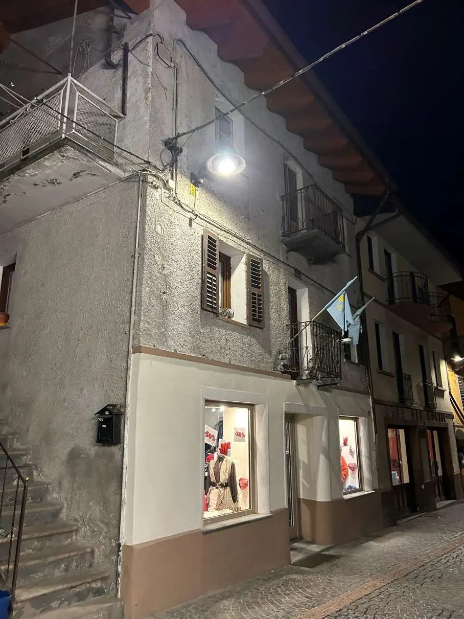 Appartamento a Verrès (Aosta) — foto 1