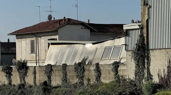 Laboratorio artigiano a Busto Arsizio (Varese) — foto 1