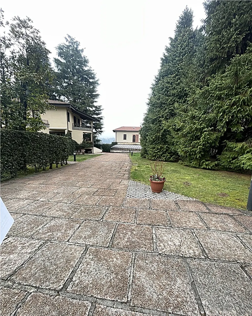 Terreno a Gazzada Schianno (Varese) — foto 1