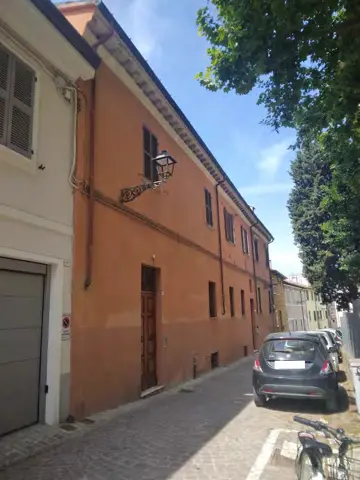Fabbricati commerciali