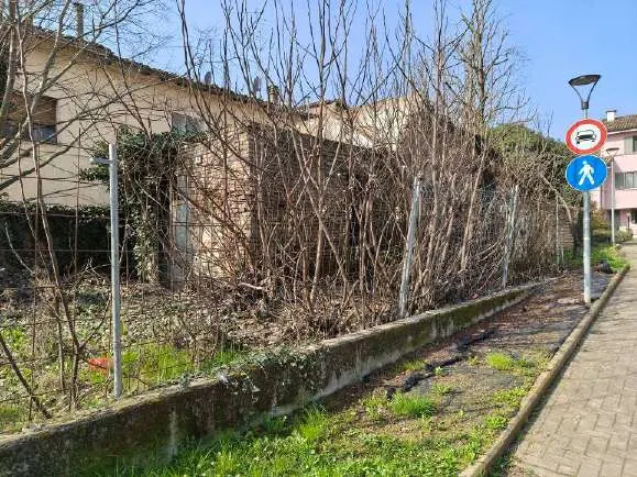 Terreno a Cavriago (Reggio Emilia) — foto 1
