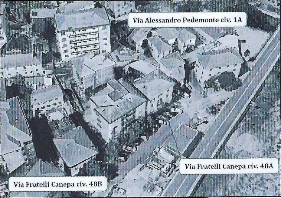 Magazzino a Serra Riccò (Genova) — foto 1