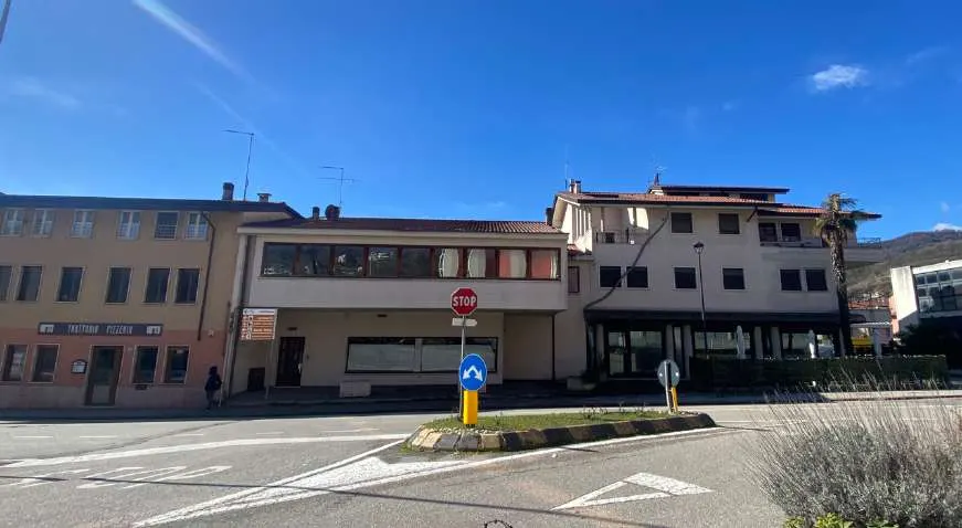 Negozio a Chiampo (Vicenza) — foto 1