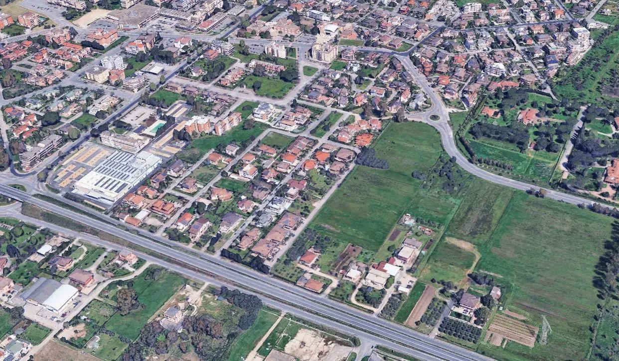 Terreno a Latina (Latina) — foto 1
