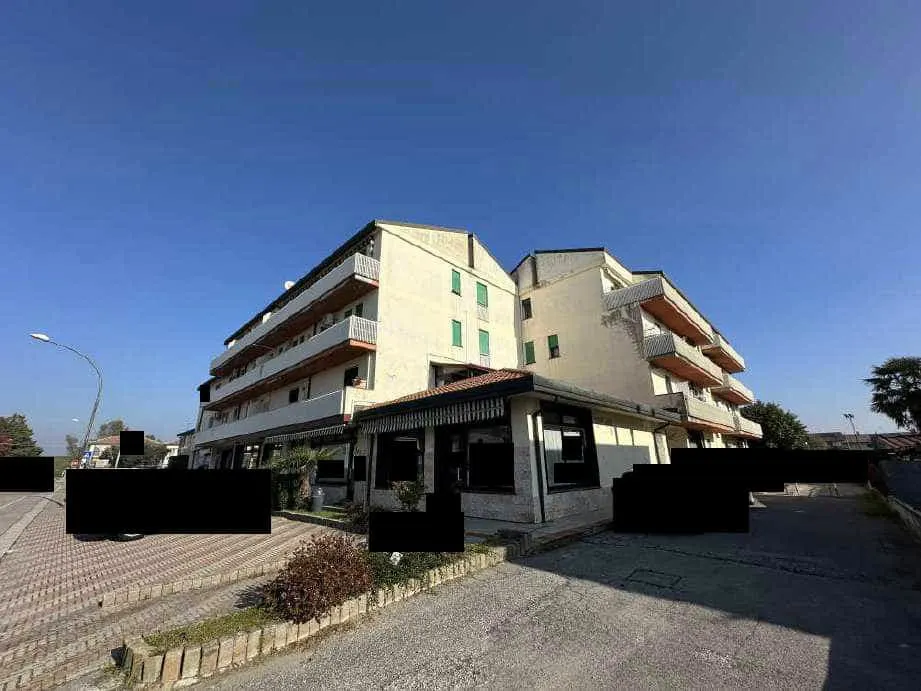 Uffici e studi a Porto Tolle (Rovigo) — foto 1