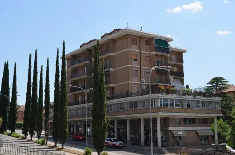 Fabbricati commerciali
