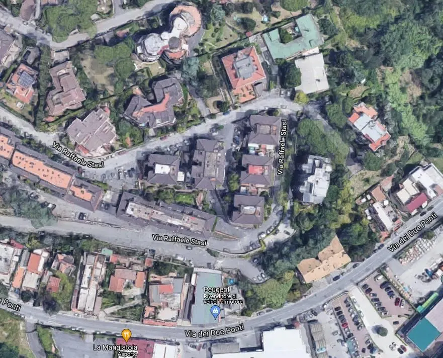 Posto auto a Roma (Roma) — foto 1