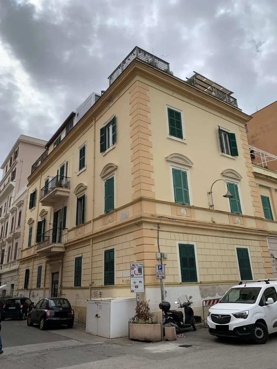 Magazzini e deposito a Anzio (Roma) — foto 1