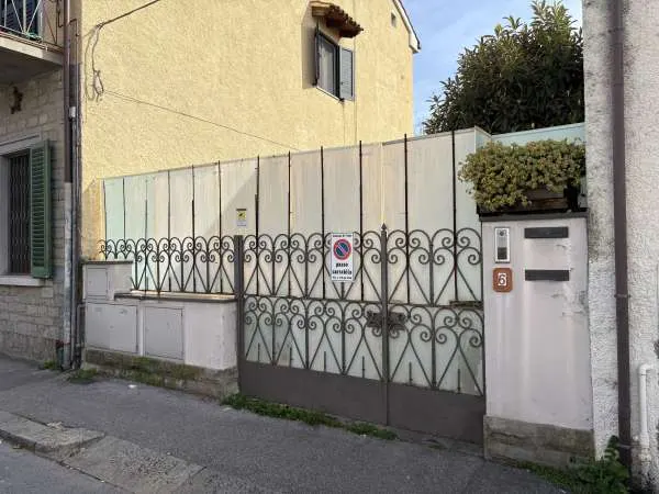 Appartamento civile a Prato (Prato) — foto 1