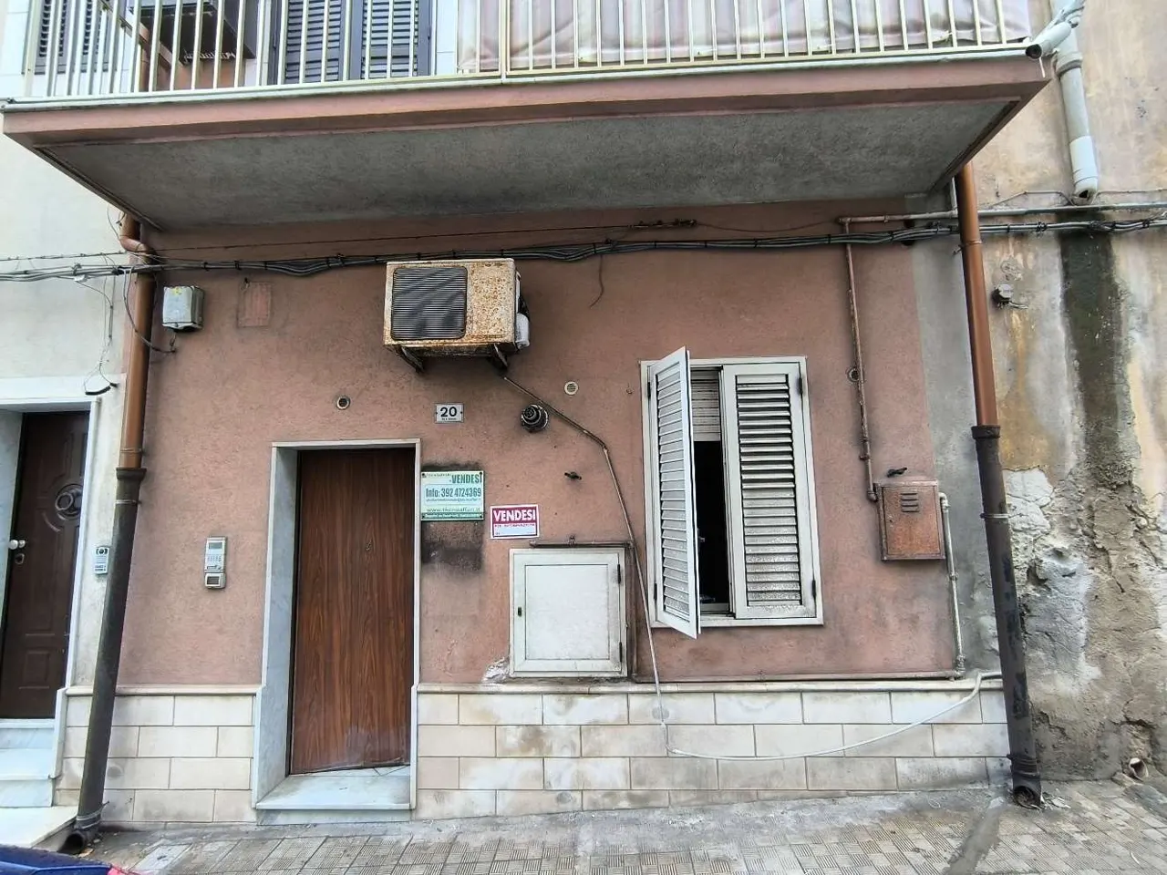 Abitazione popolare a Gela (Caltanissetta) — foto 1