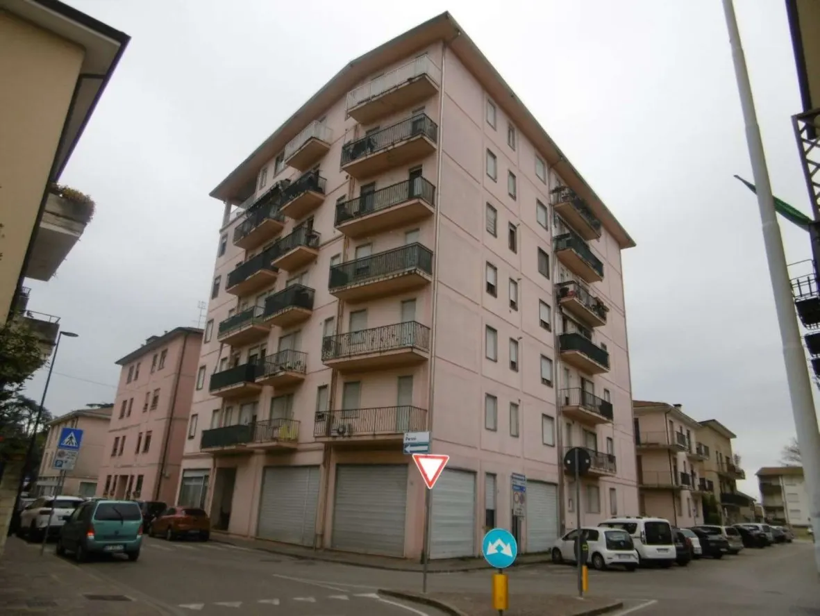 Appartamento a Montecchio Maggiore (Vicenza) — foto 1