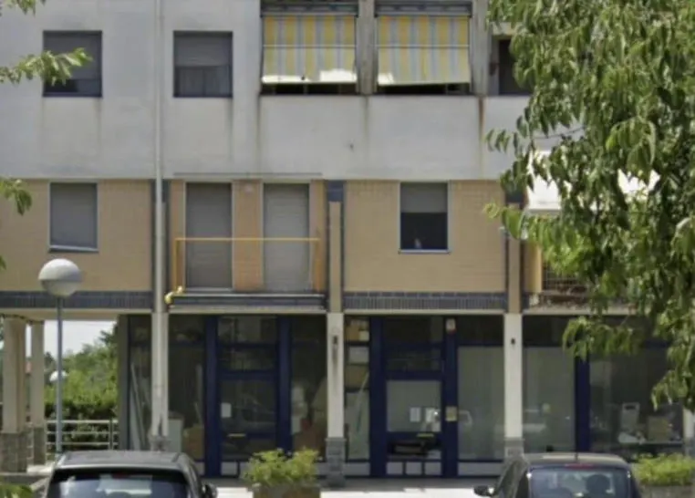 Negozio a Valenza (Alessandria) — foto 1