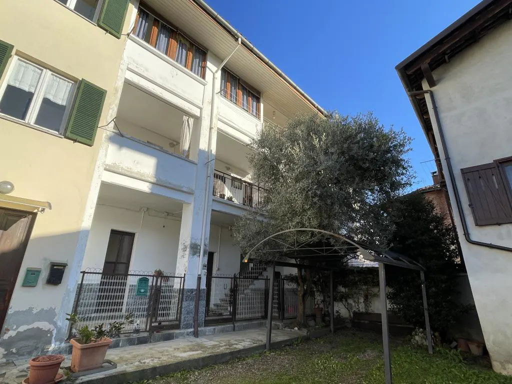 Appartamento a Mongrando (Biella) — foto 1