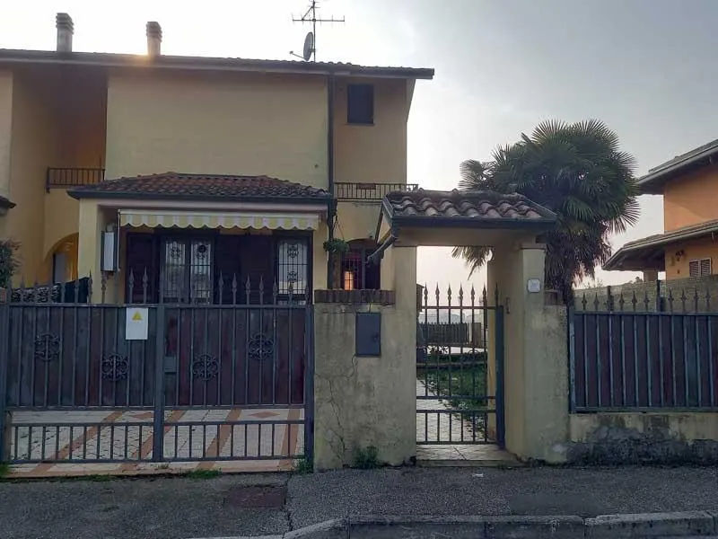 Appartamento a Torrevecchia Pia (Pavia) — foto 1